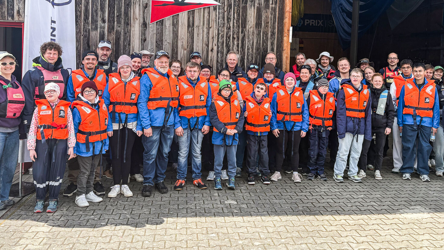 Gruppenfoto beim Wendekurs beim Yacht Club Nürnberg