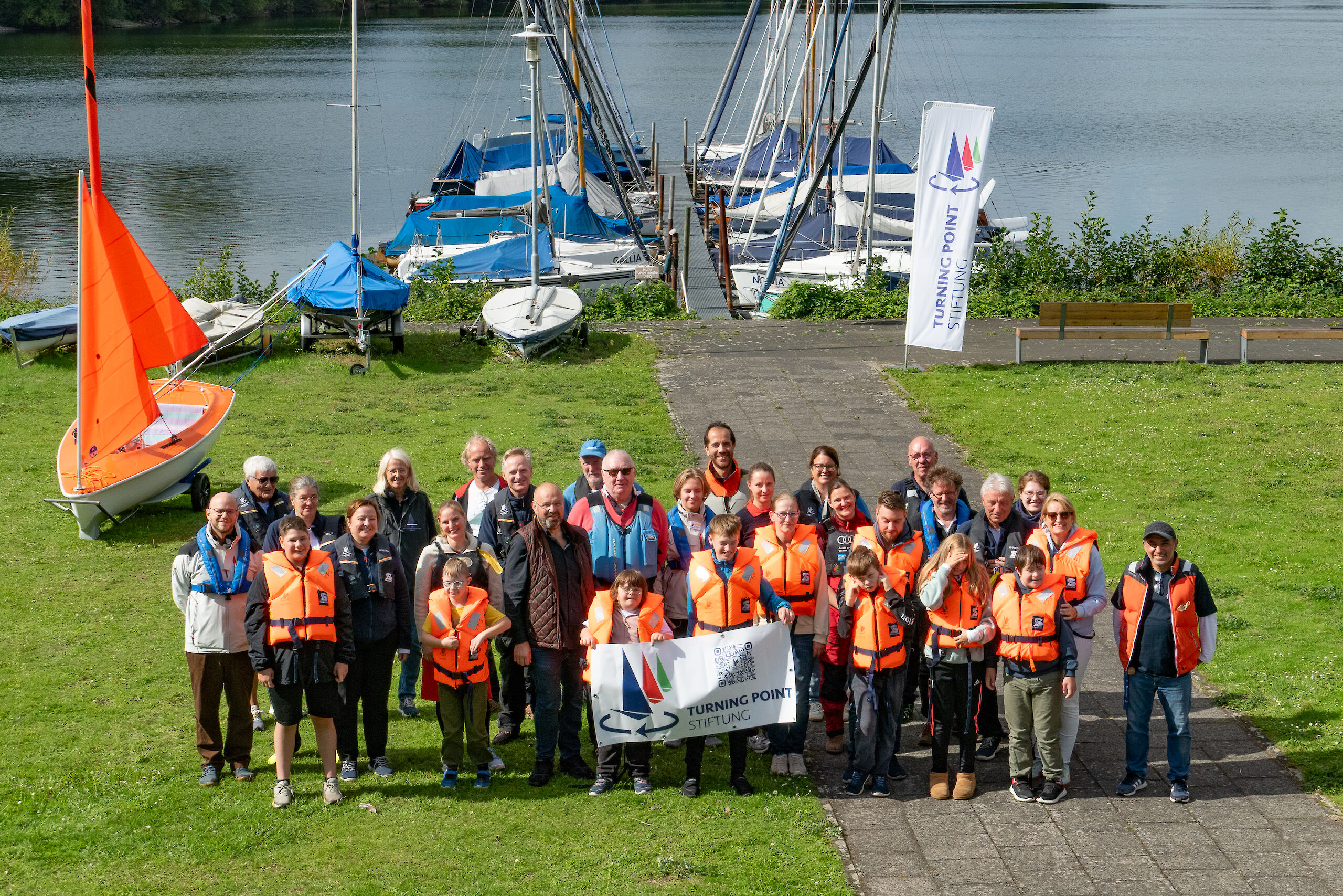 Gruppenfoto mit Teilnehmenden des Wendekurses