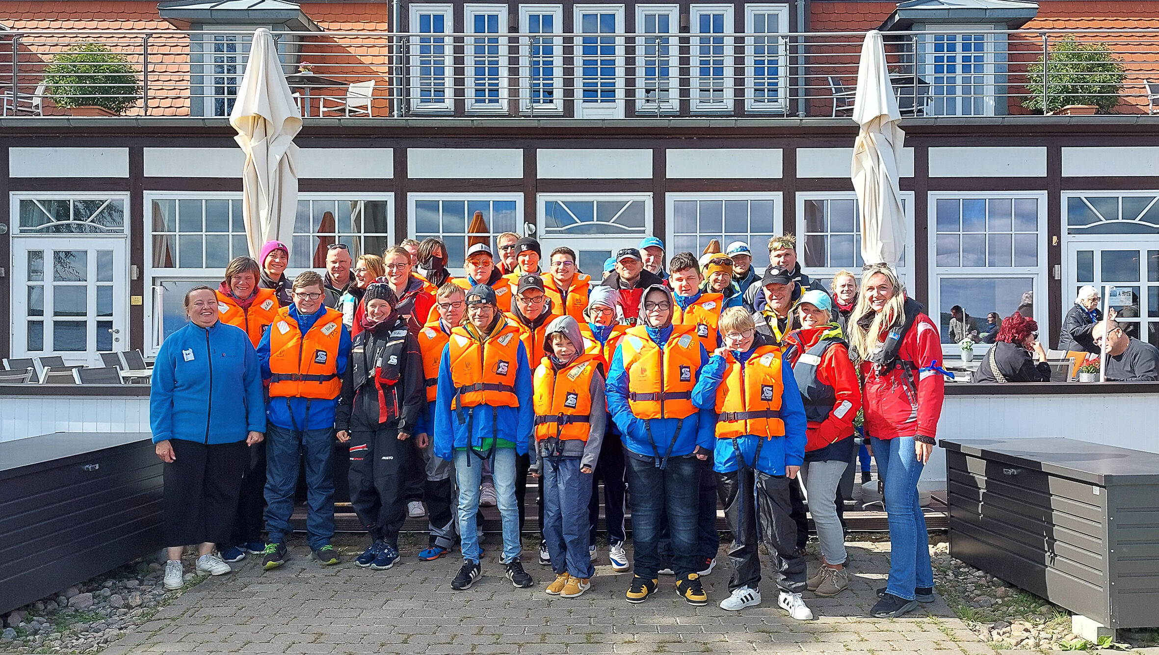 Ein Gruppenfoto des Wendekurses in Schwerin.