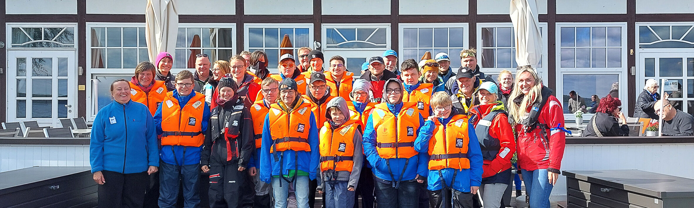 Ein Gruppenfoto des Wendekurses in Schwerin.